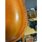 Handmade, thickened oil-waxed vegetable-tanned leather mobile phone shoulder/crossbody bag